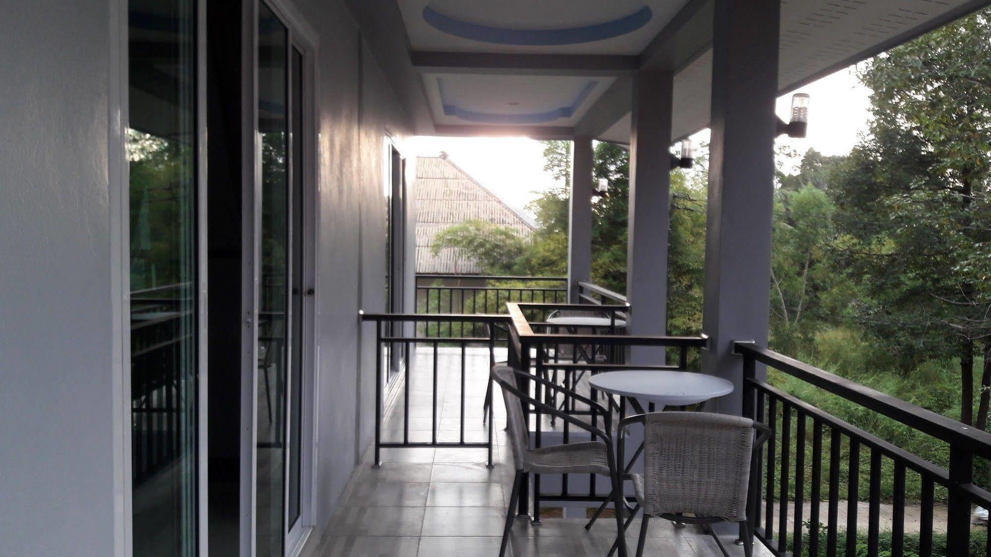 Tamarind Twin Resort Ko Lanta Екстериор снимка
